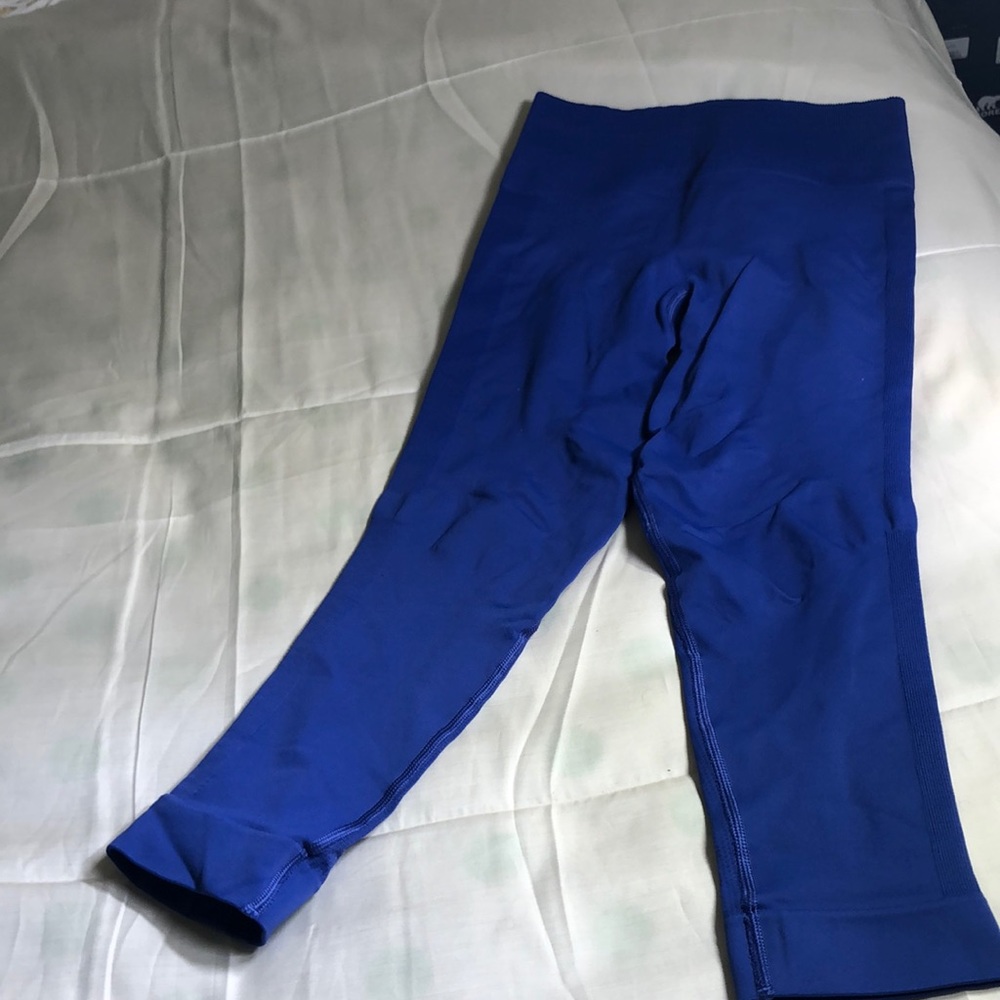 Lululemon cropss